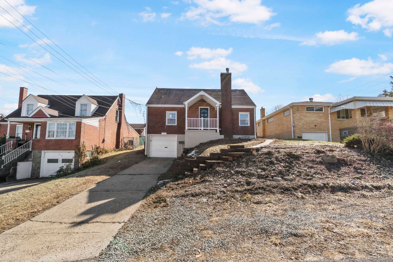 West Mifflin House: 1719 Maine Avenue