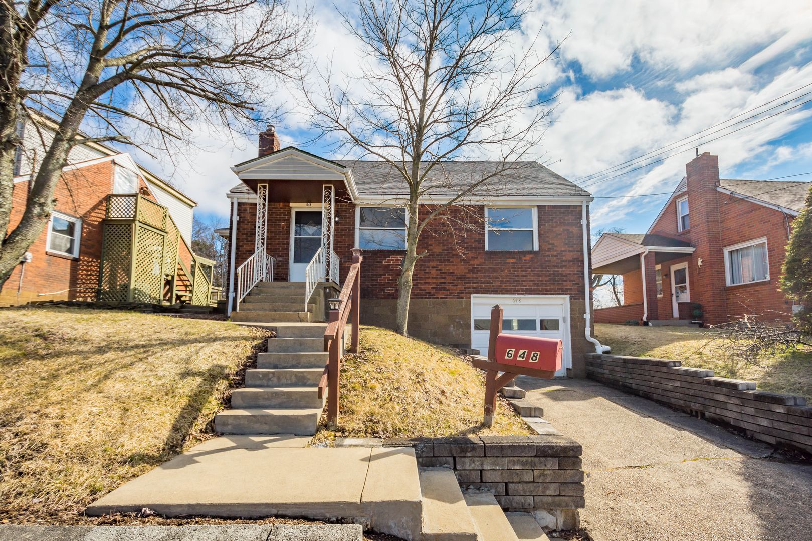 North Versailles House: 648 Overhill Drive