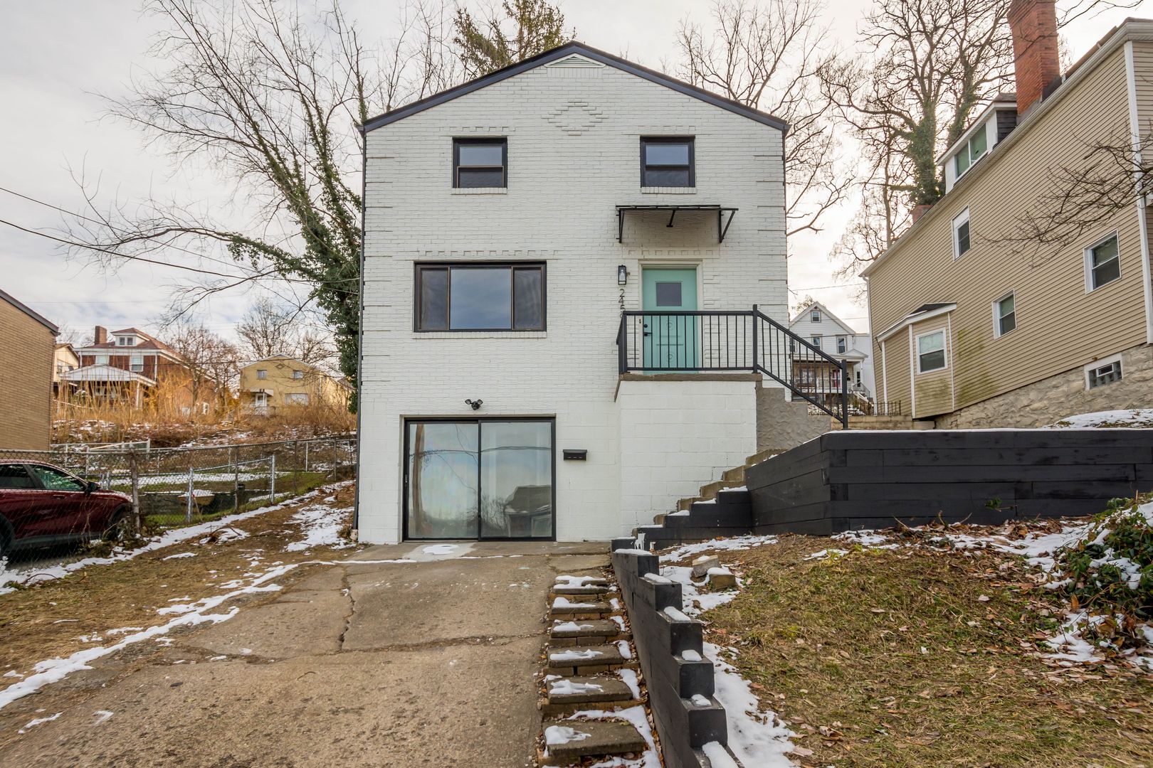Pittsburgh House: 2459 Woodward Avenue