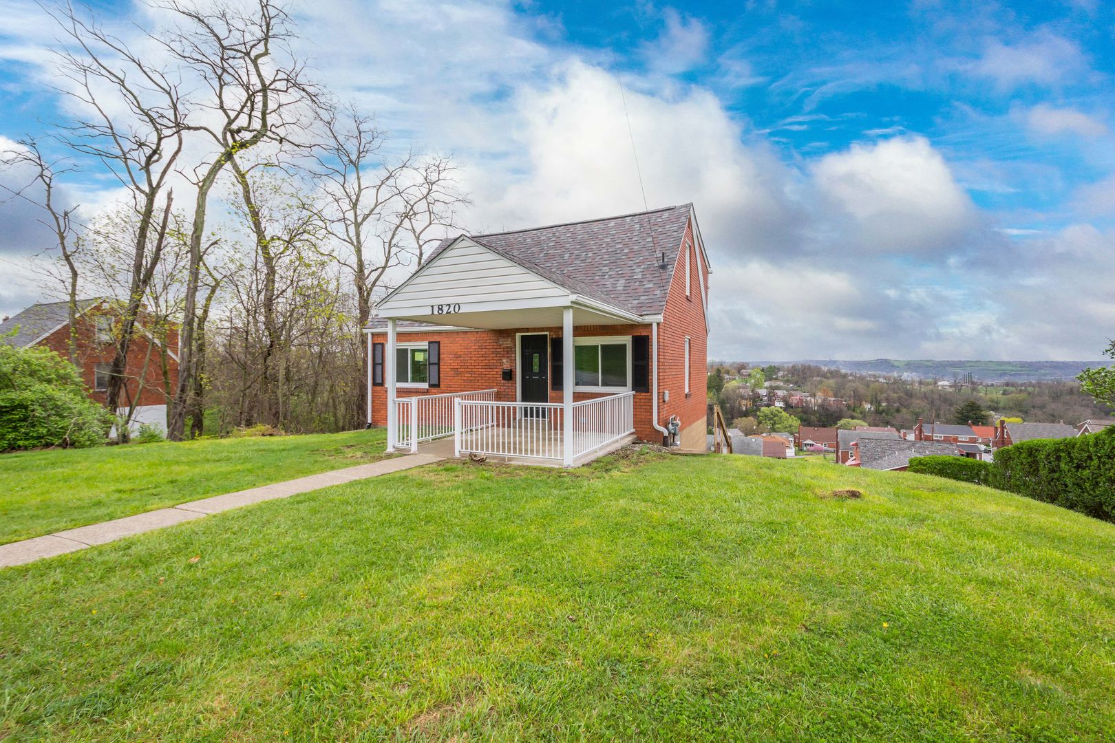 West Mifflin House: 1820 Vermont Avenue