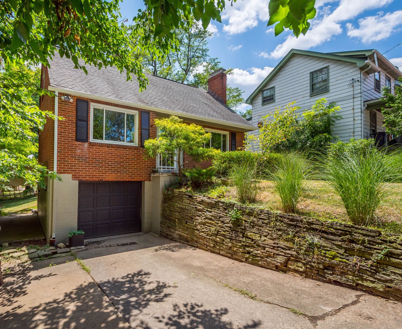 Pittsburgh House: 1609 Crosby Avenue