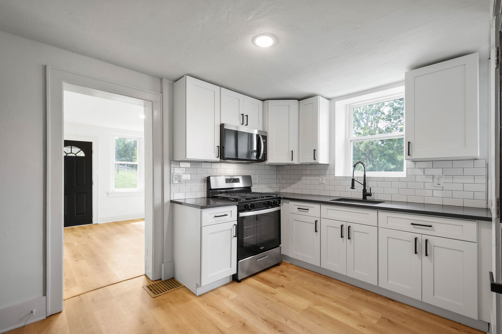 Pittsburgh Townhome: 1101.5 McNeilly Avenue