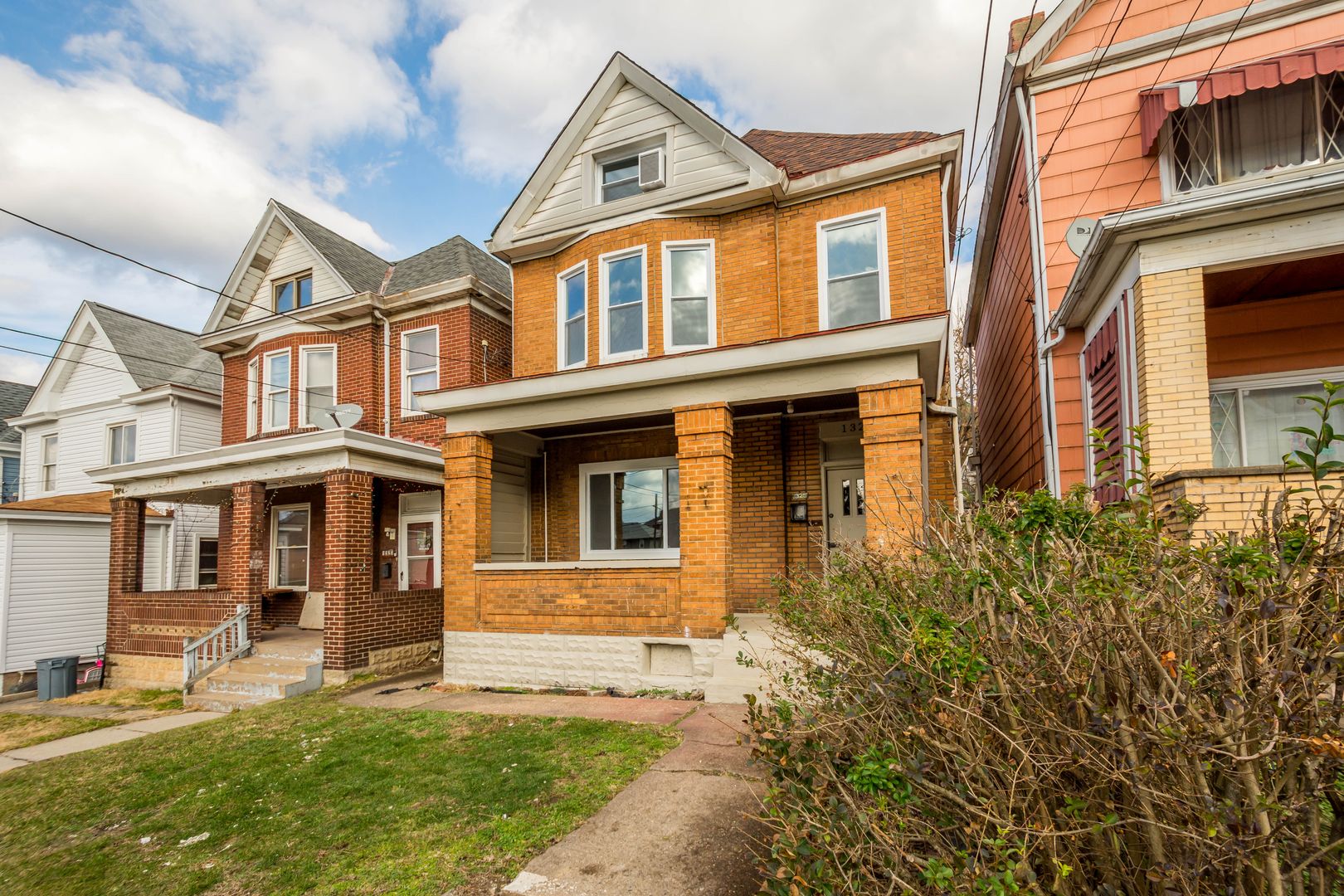 Homestead House: 1325 Margaret Street