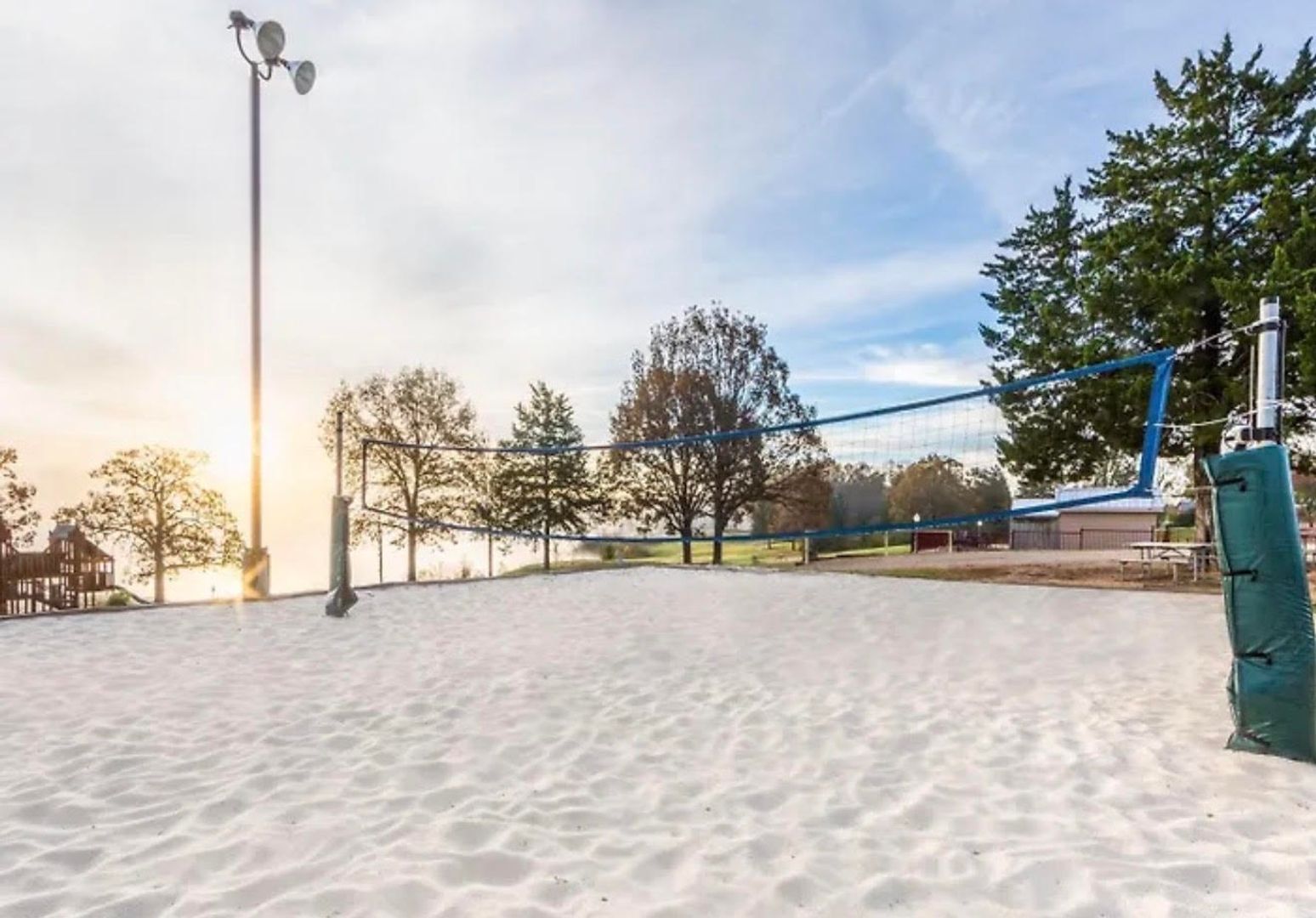 Festus - 2 bed, 2 bath Fully Furnished Condo with in-unit Washer & Dryer + Resort Style Amenities - $1500 per Month / $1500 Security Deposit 11 of 12