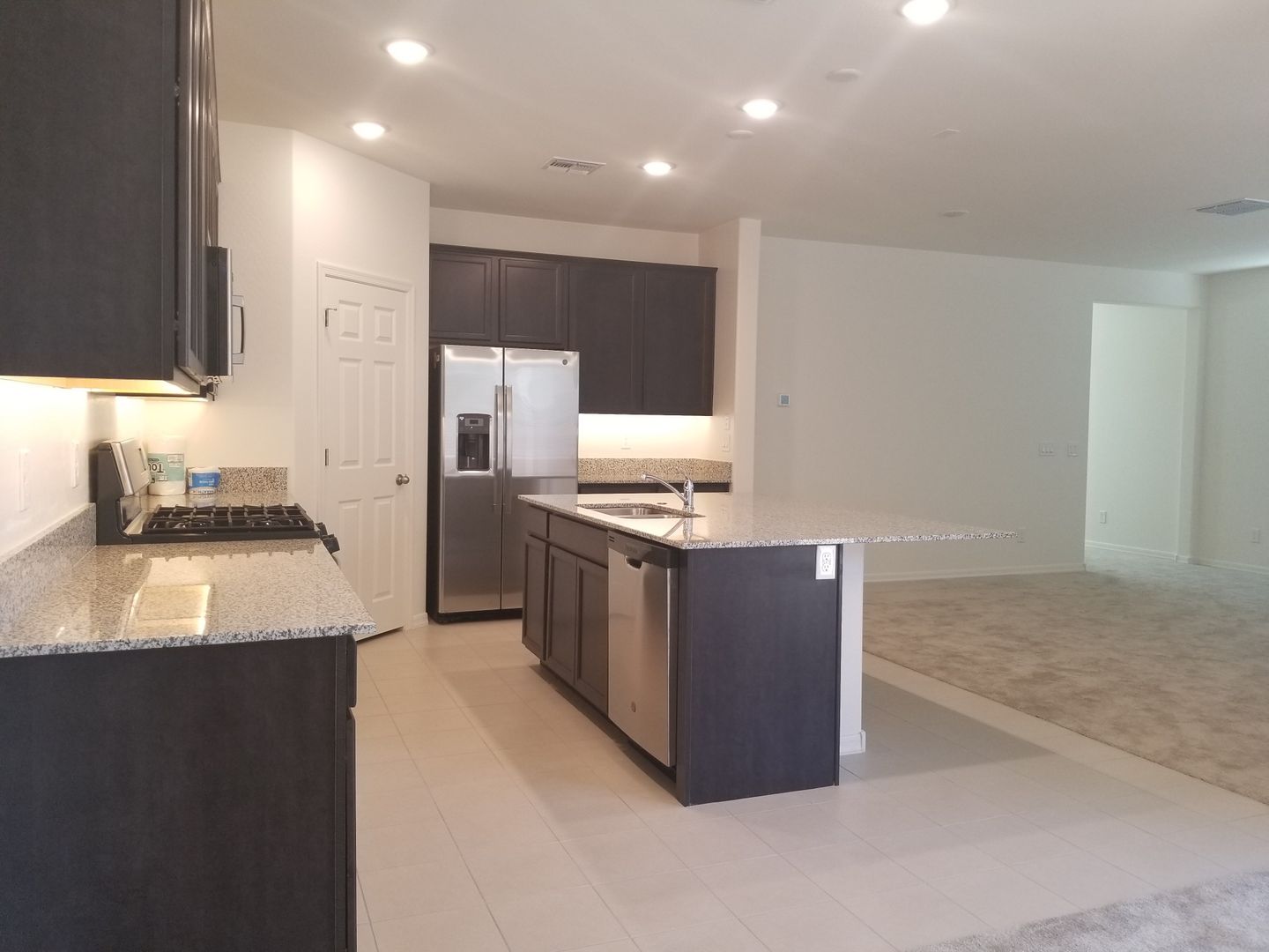 Glendale House: 8830 W Fleetwood Ln