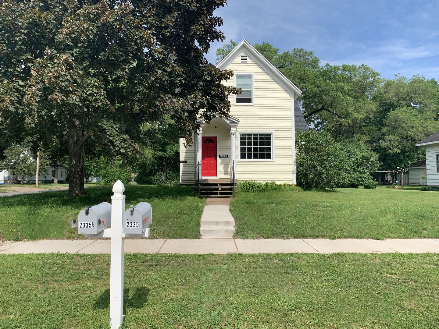 Eau Claire Apartment: 2335 5th Street