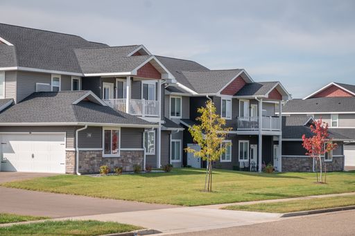 Modern 2-Bedroom, 1-Bathroom with Attached Two Car Garage – New Richmond, WI