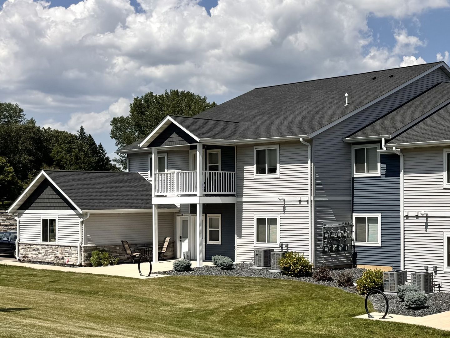 River Falls Apartment: 714 Peregrine Circle