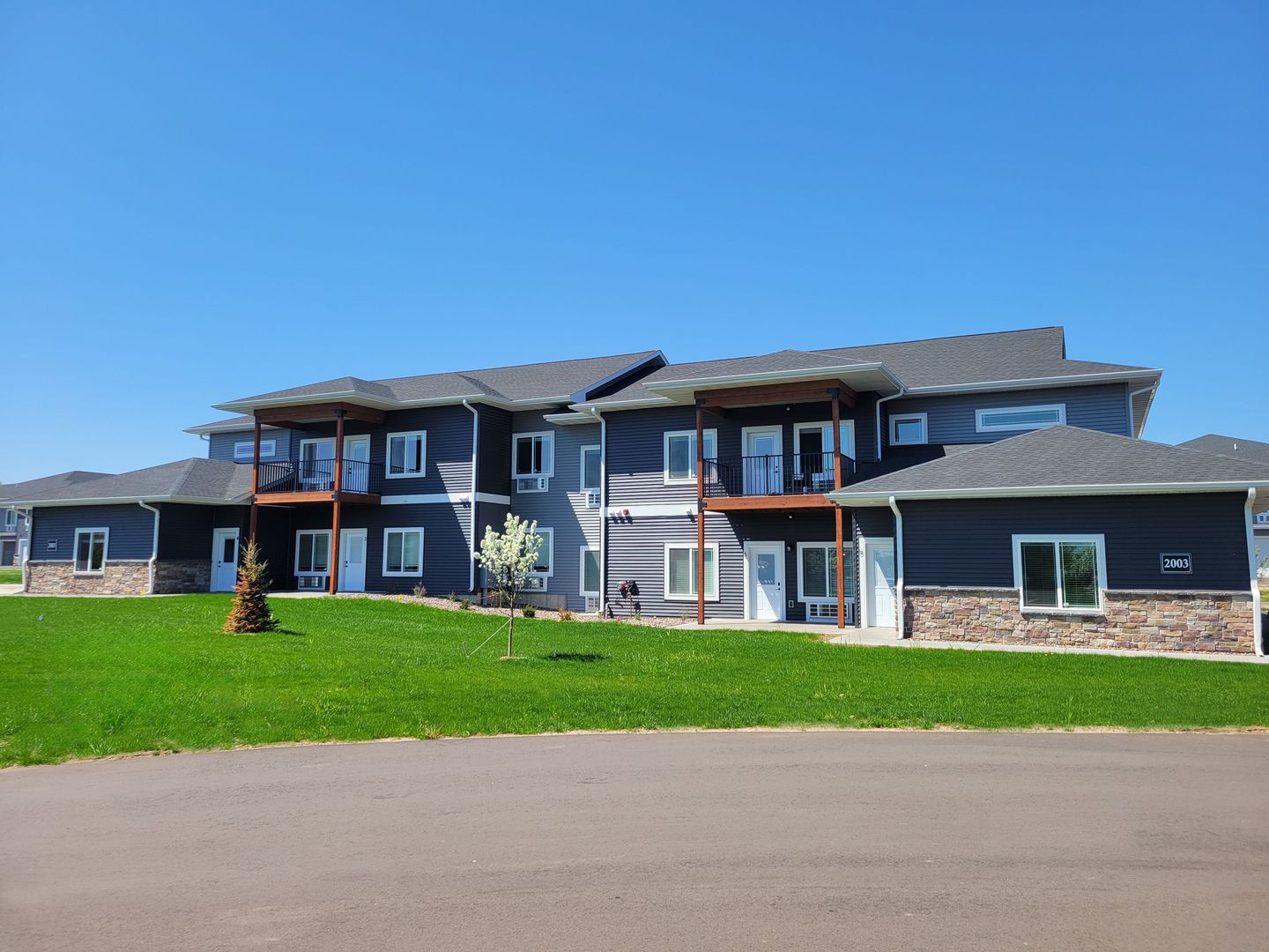 Menomonie Townhome: 2019 11th Ave E