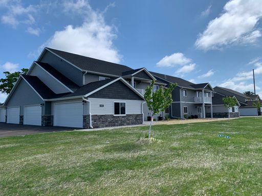 2-Bedroom Townhome Near Lake Wissota with 2-Car Garage ✨Get 50% off your first TWO full months of rent!! (Valid until 9/30/26) – photo 1