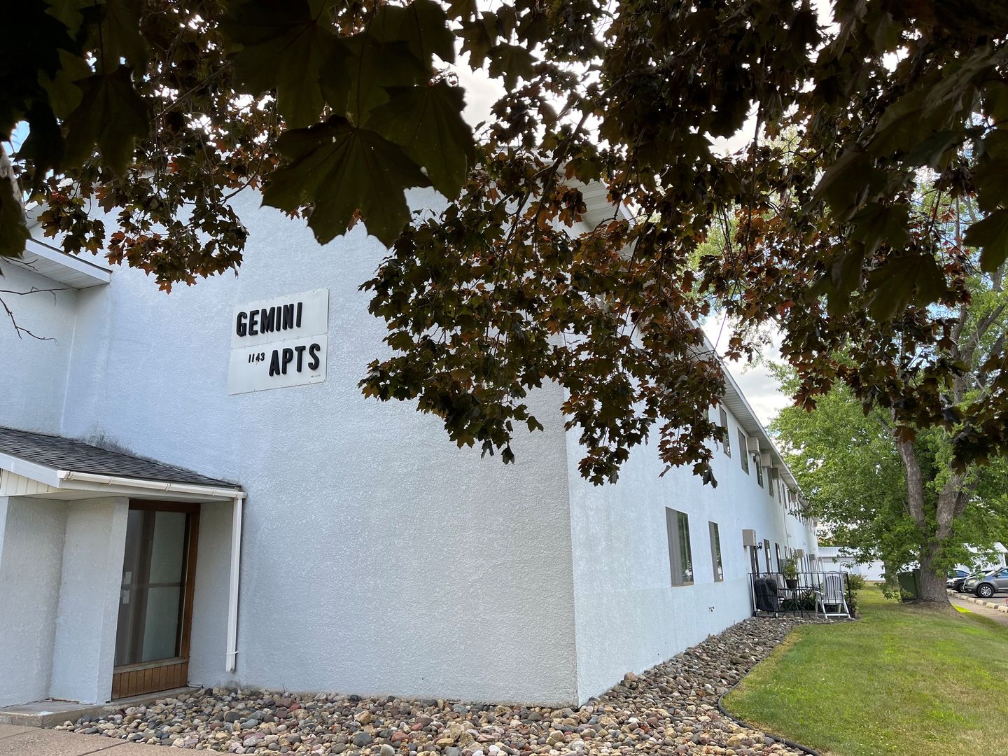 River Falls Apartment: 1143 State St