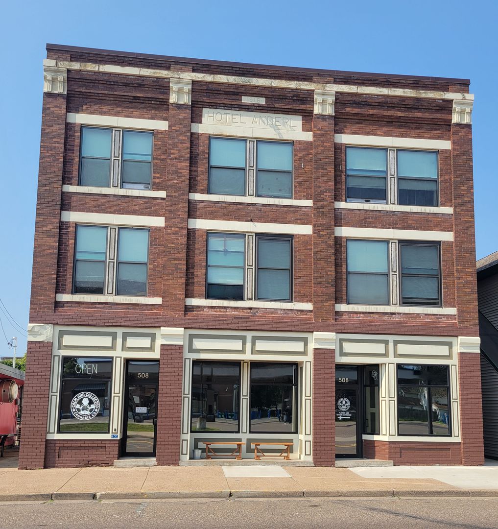 Chippewa Falls Apartment: 508 N Bridge St.