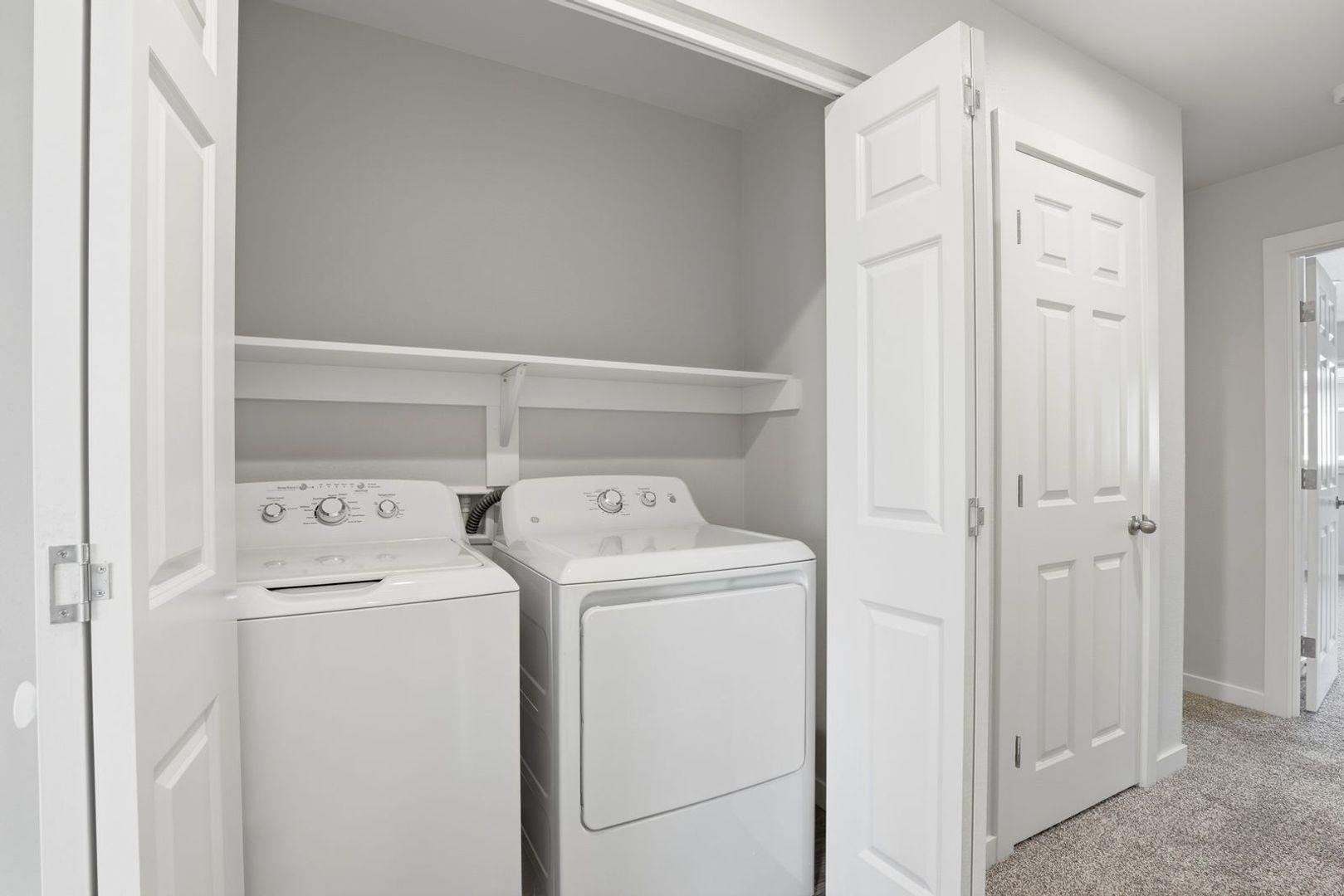 Laundry room at Jazz Street (2 of 4)
