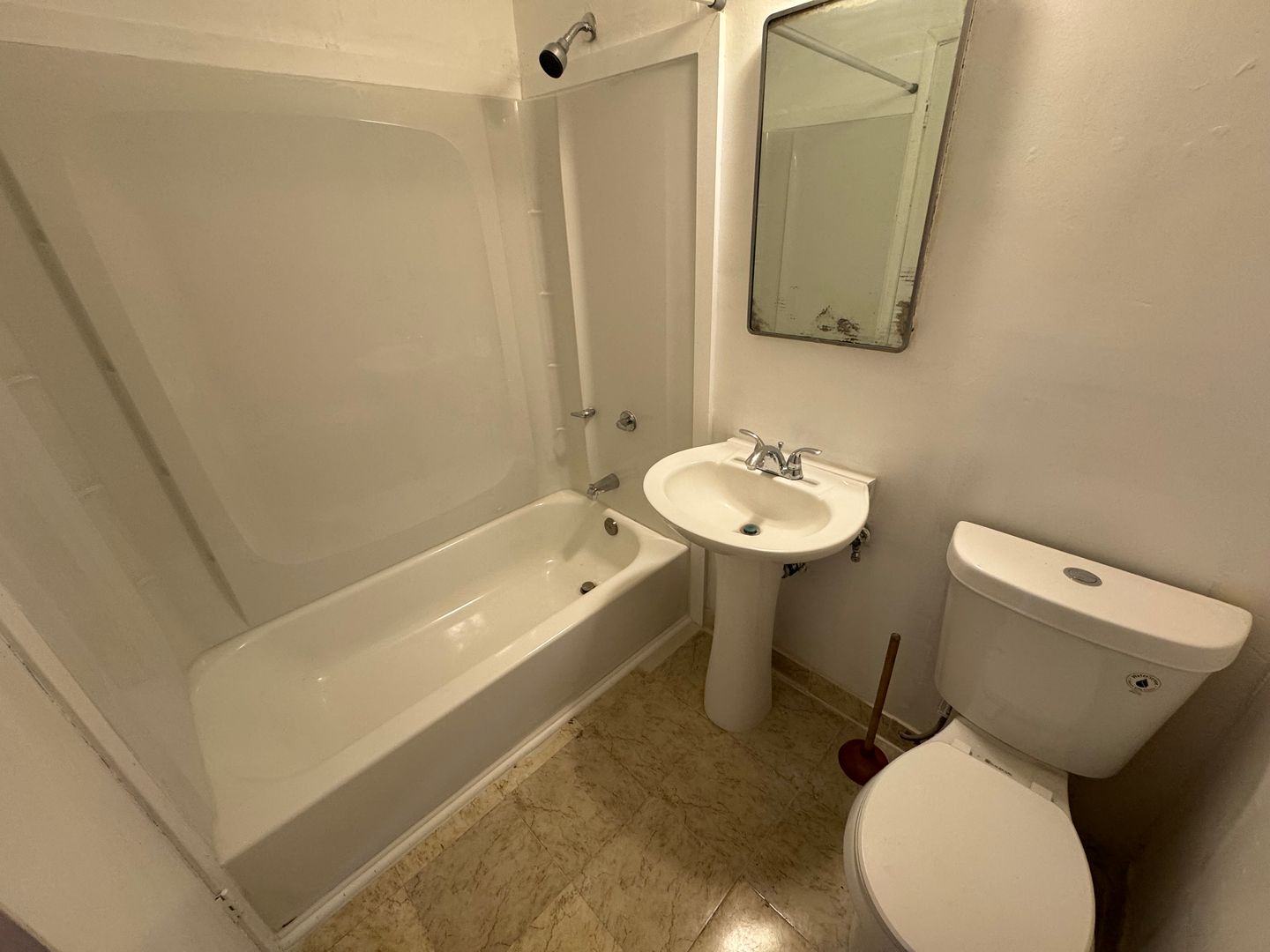 Moses Lake Apartment: 4278 Grape Drive NE