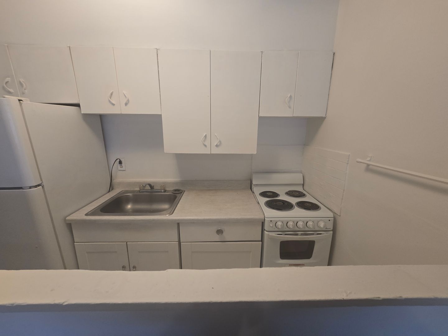 Moses Lake Apartment: 4278 Grape Drive NE