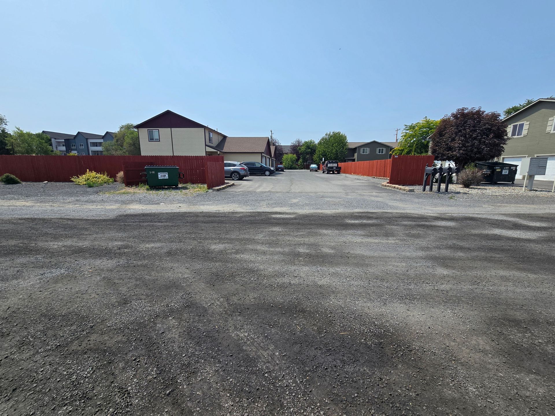 Moses Lake Apartment: 1702 Lee St