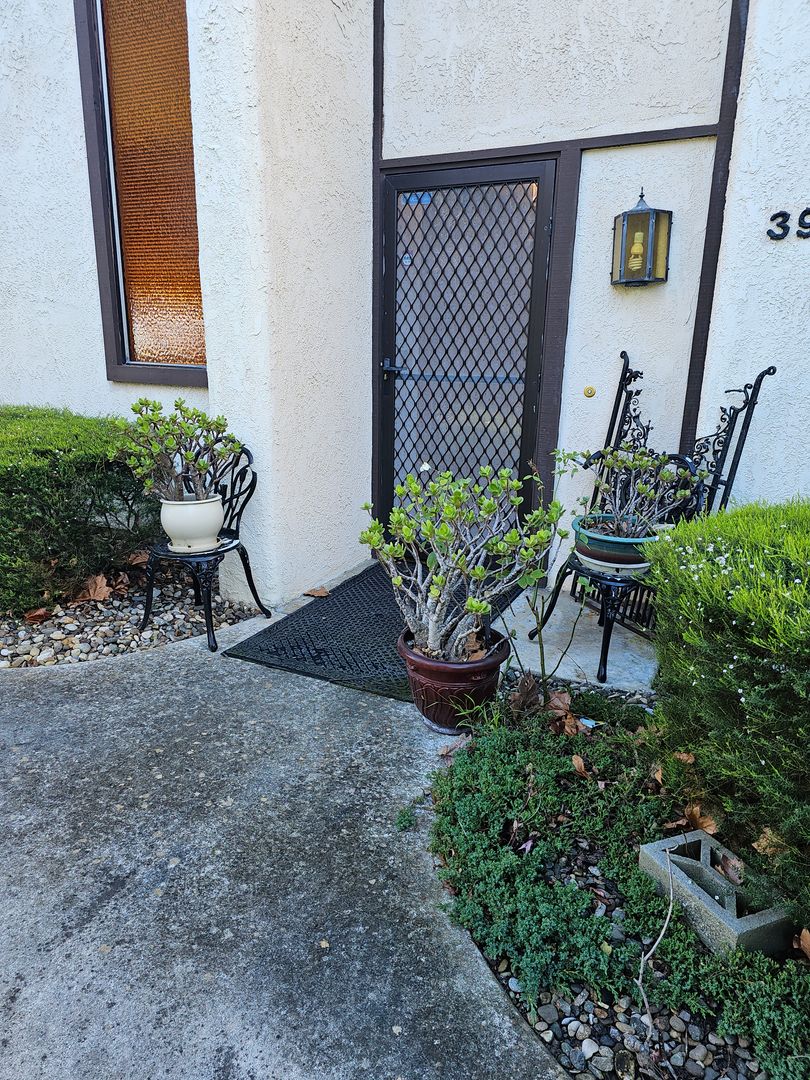 Lompoc Condo: 3946 Mesa Circle Dr #A