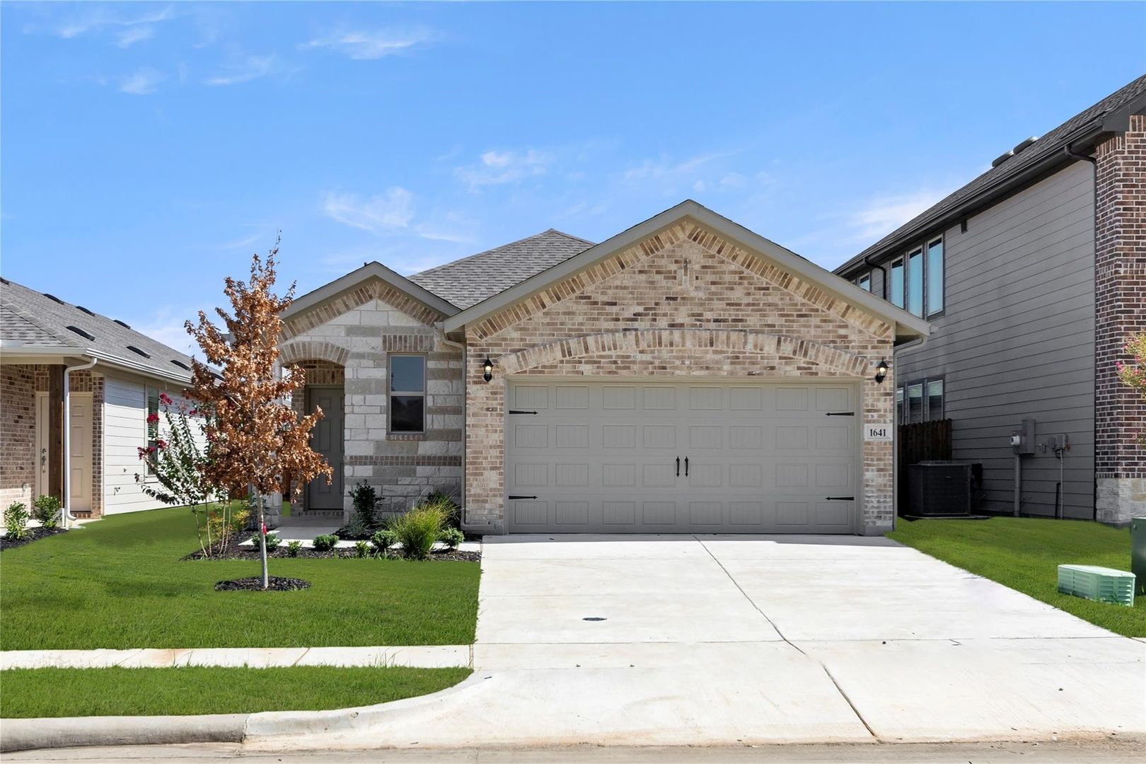 Aubrey House: 1641 Meadow Crest Drive