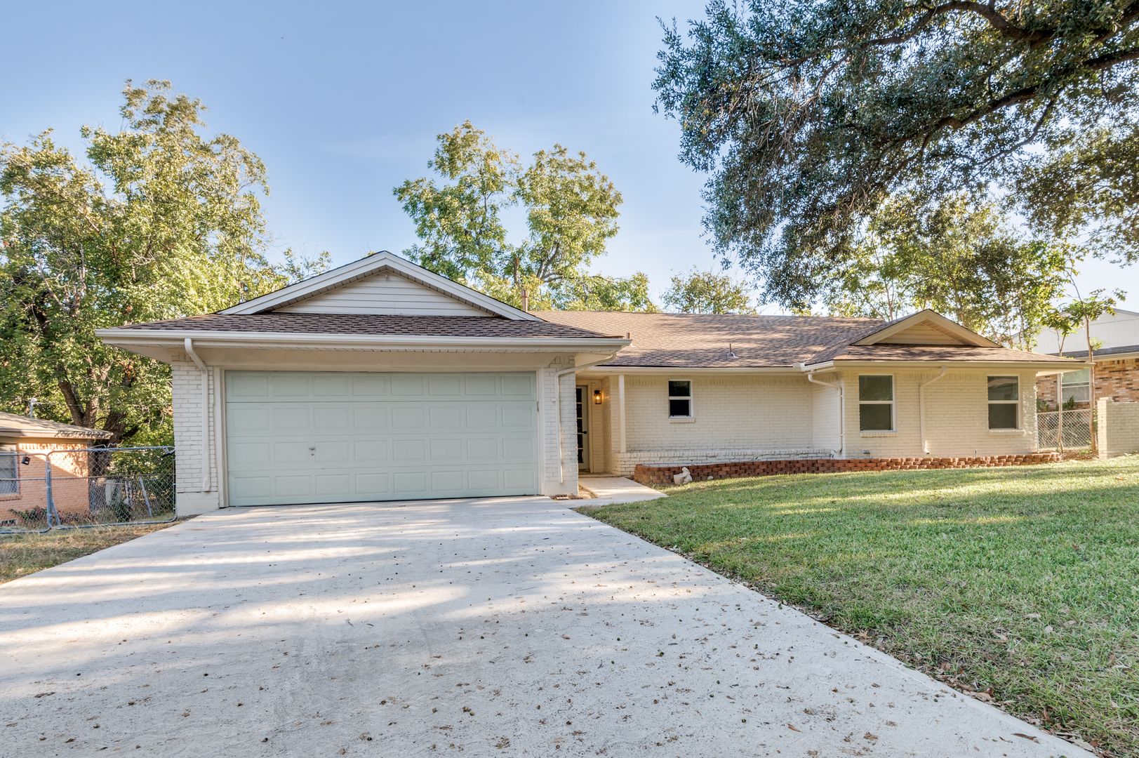 704 Turner Blvd, Grand Prairie, TX 75050