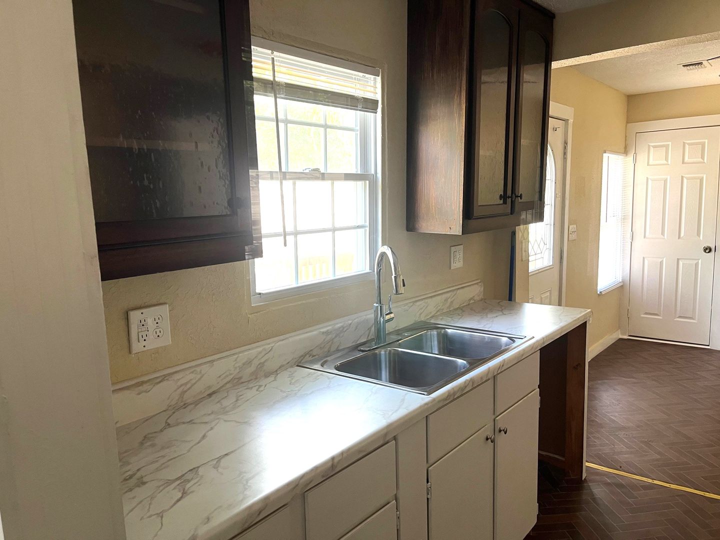 640 E South Street, Whitesboro, TX 76273