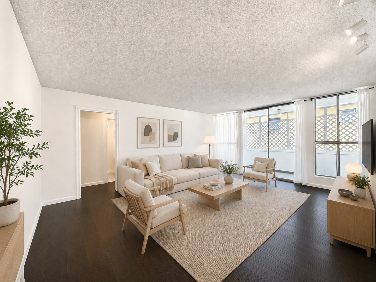 Santa Monica Apartment: 1111 Euclid St.