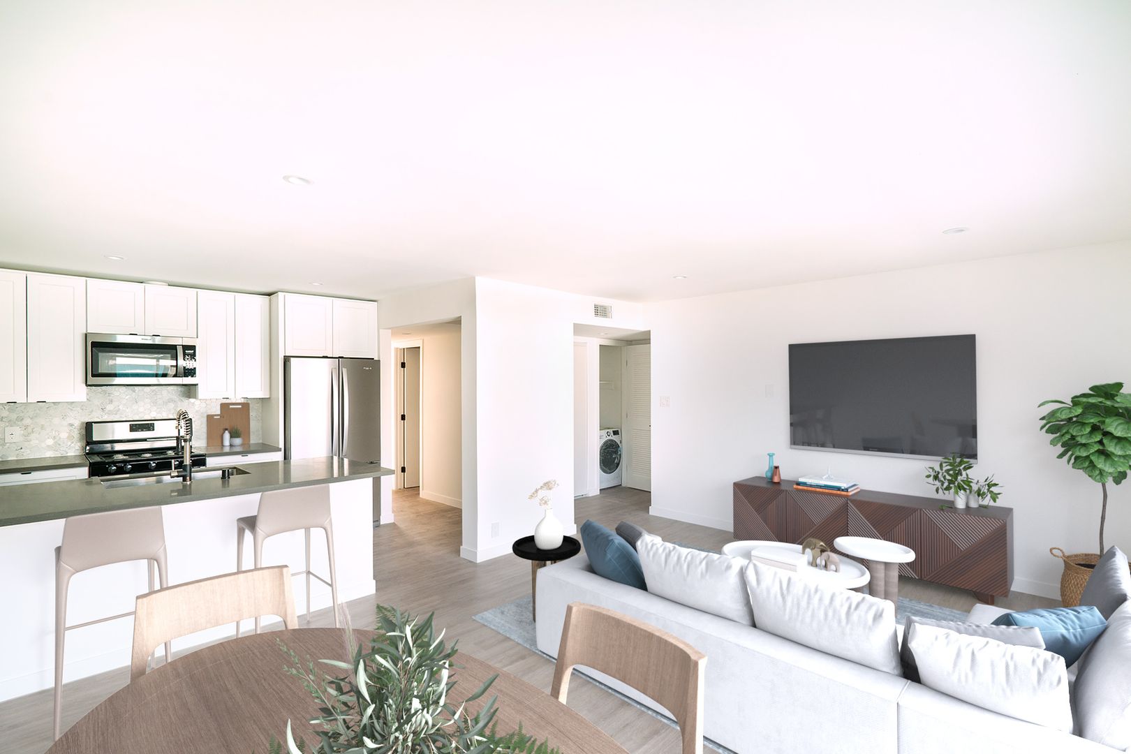 Los Angeles Apartment: 3168 Wabash Ave