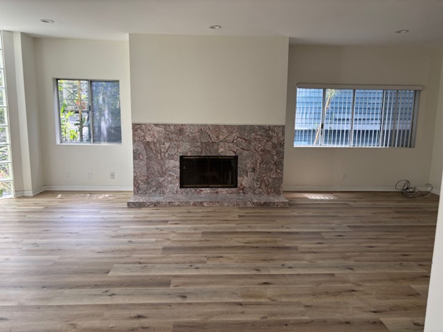 Venice Apartment: 223 Market Street,