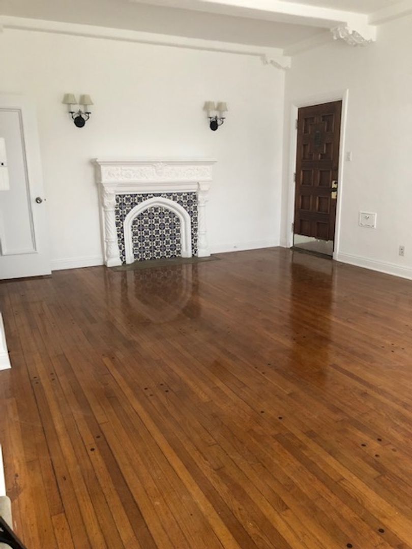 Los Angeles Apartment: 6150-6158 Olympic Blvd