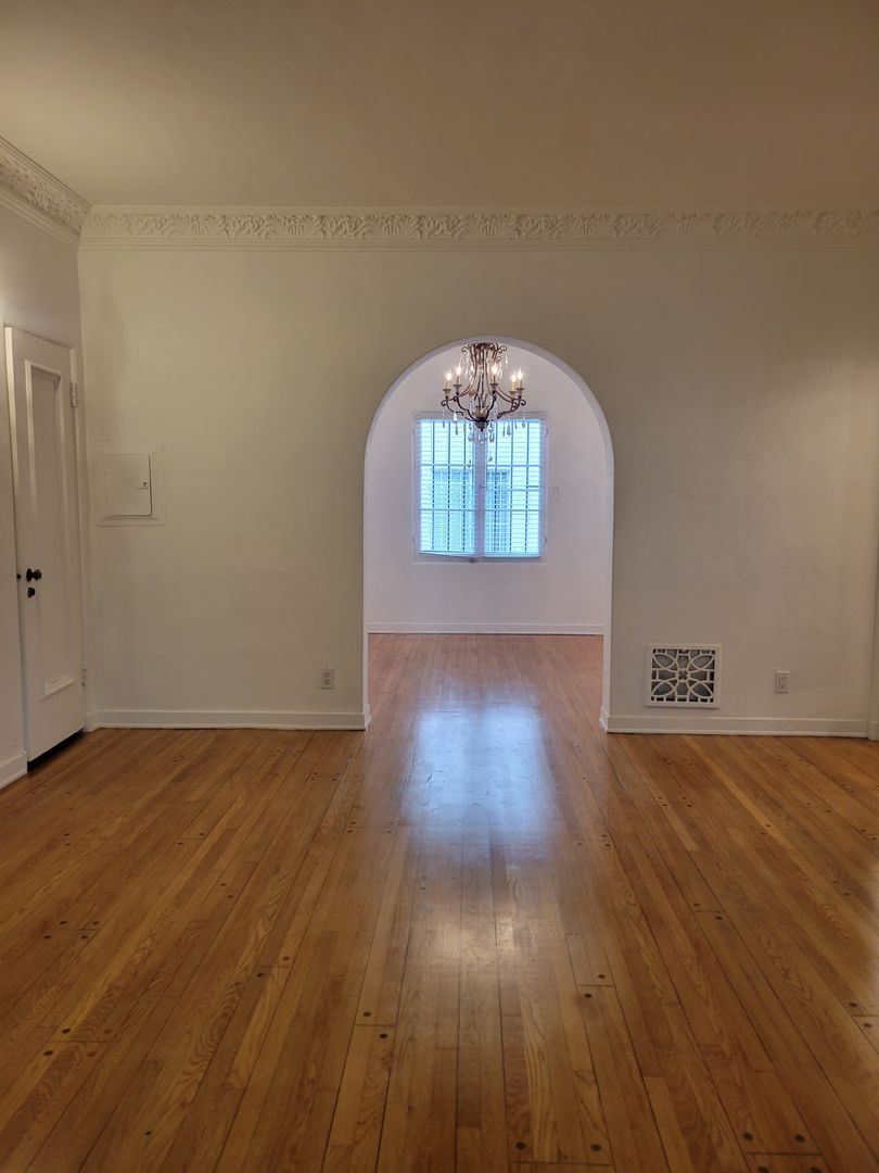 Los Angeles Apartment: 6150-6158 Olympic Blvd