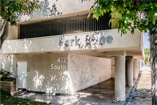 Recently Renovated 2+1 in Adj. Beverly Hills – photo 1