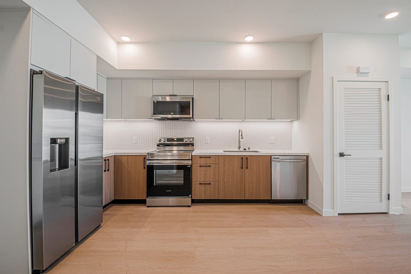 Los Angeles Apartment: 856 S. Gramercy Dr
