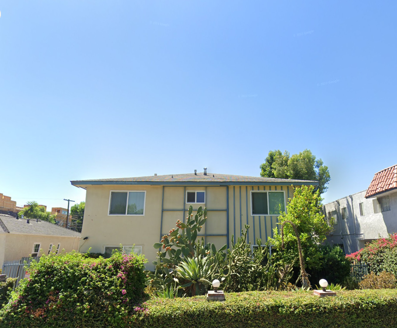 North Hollywood Apartment: 10838 Morrison St