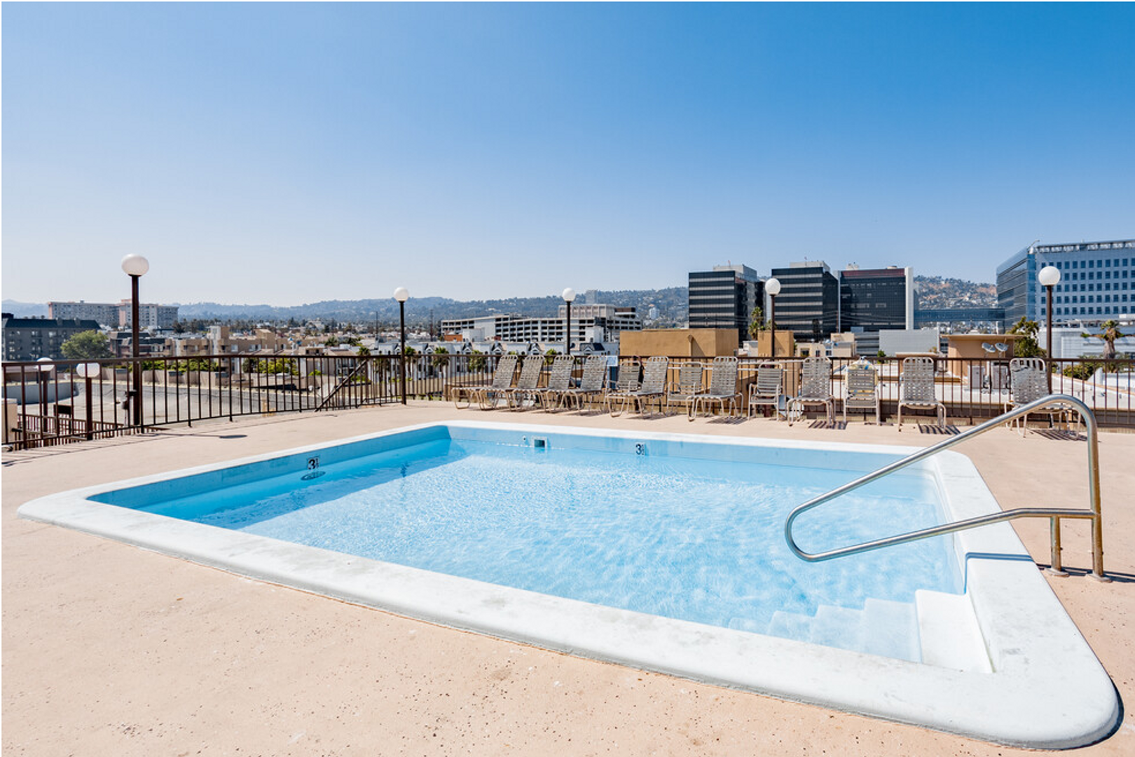 Pool at Park Lane Apartments (2 of 5)