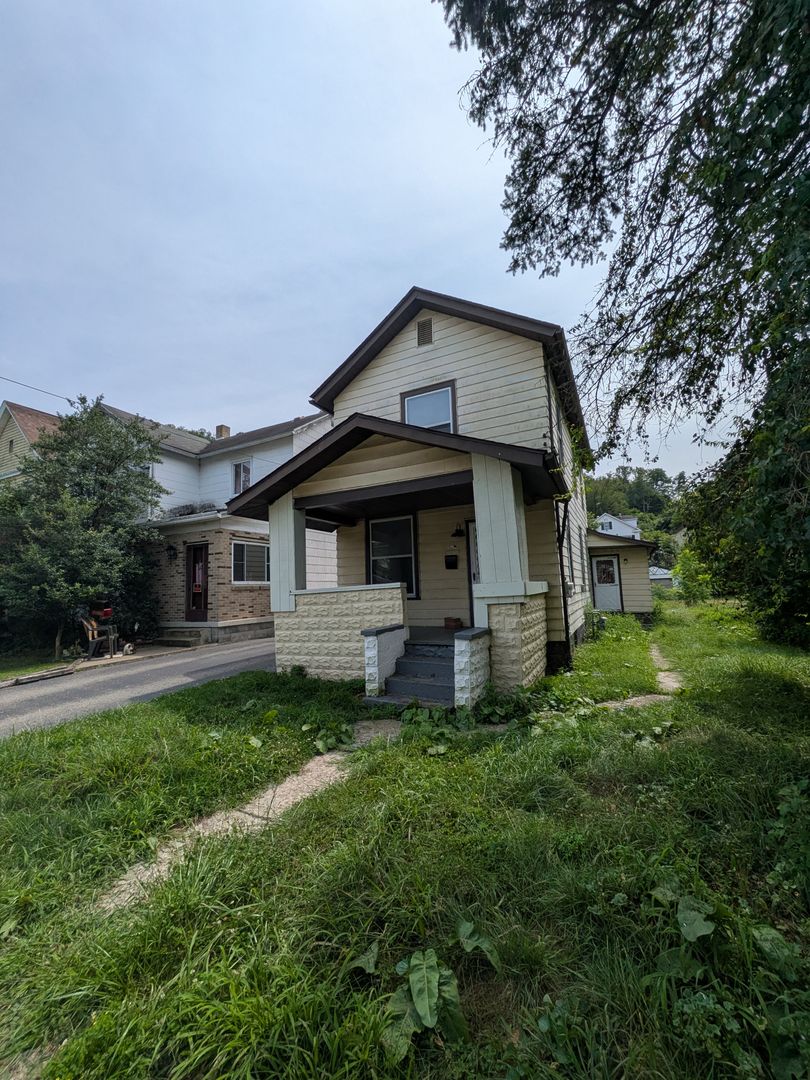 New Castle House: 508 Electric St