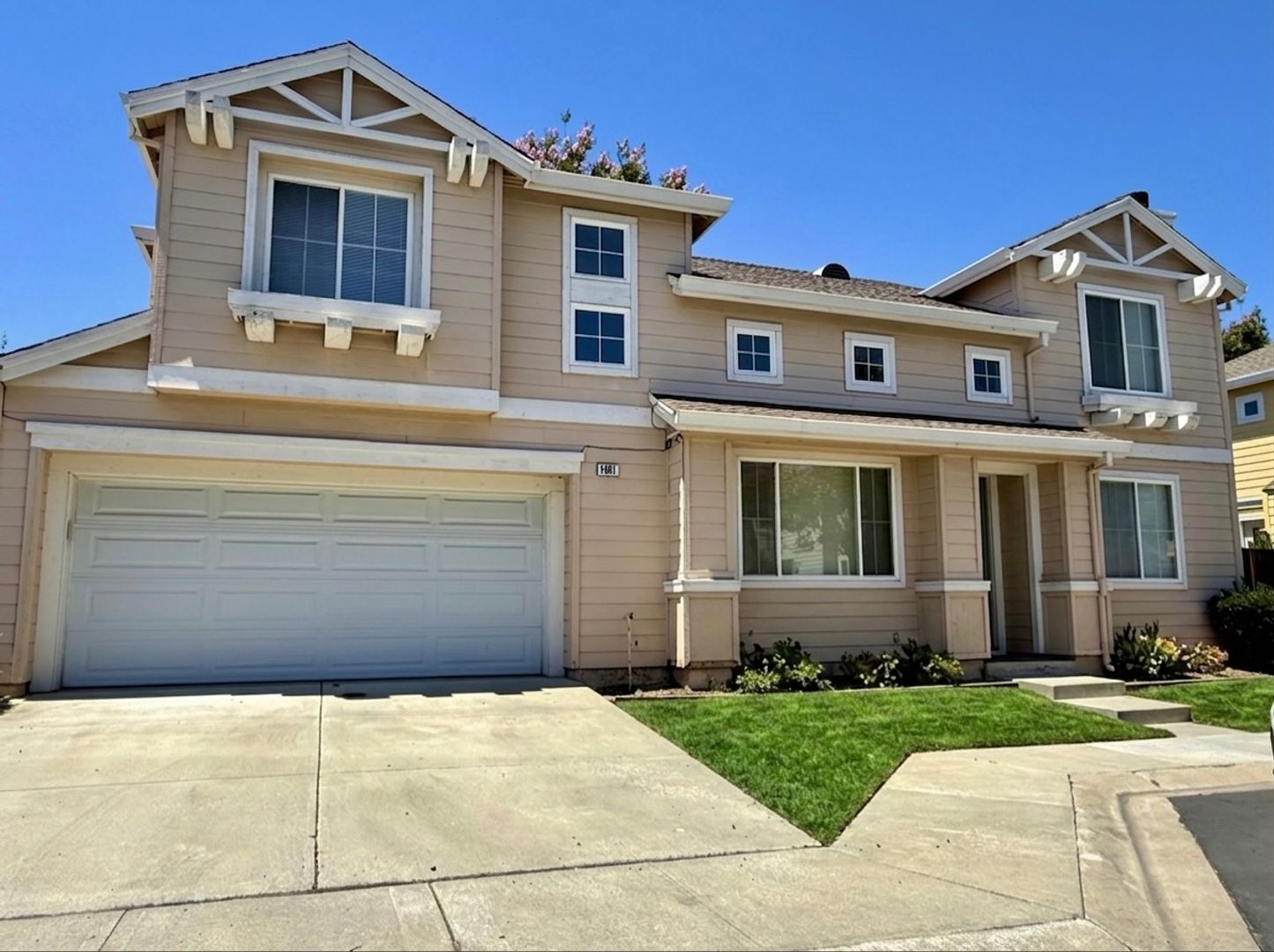 Fremont House: 4061 Hemingway Cmn.