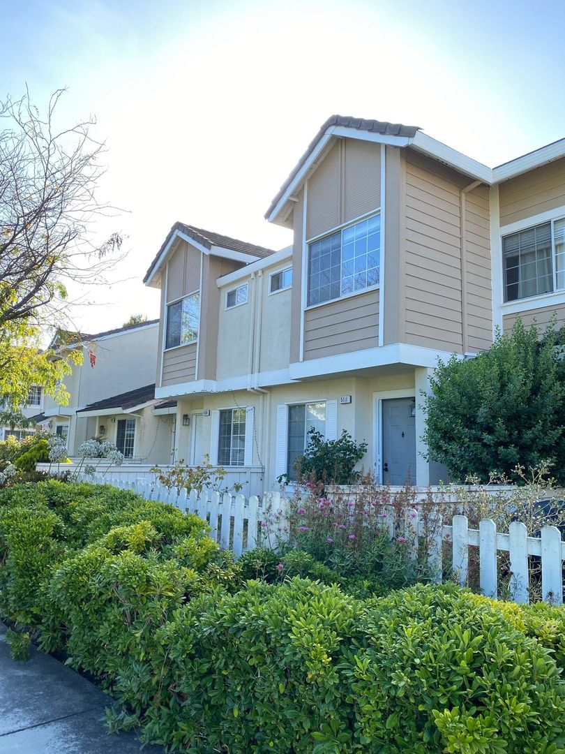 Fremont Townhome: 5111 Shalimar Circle