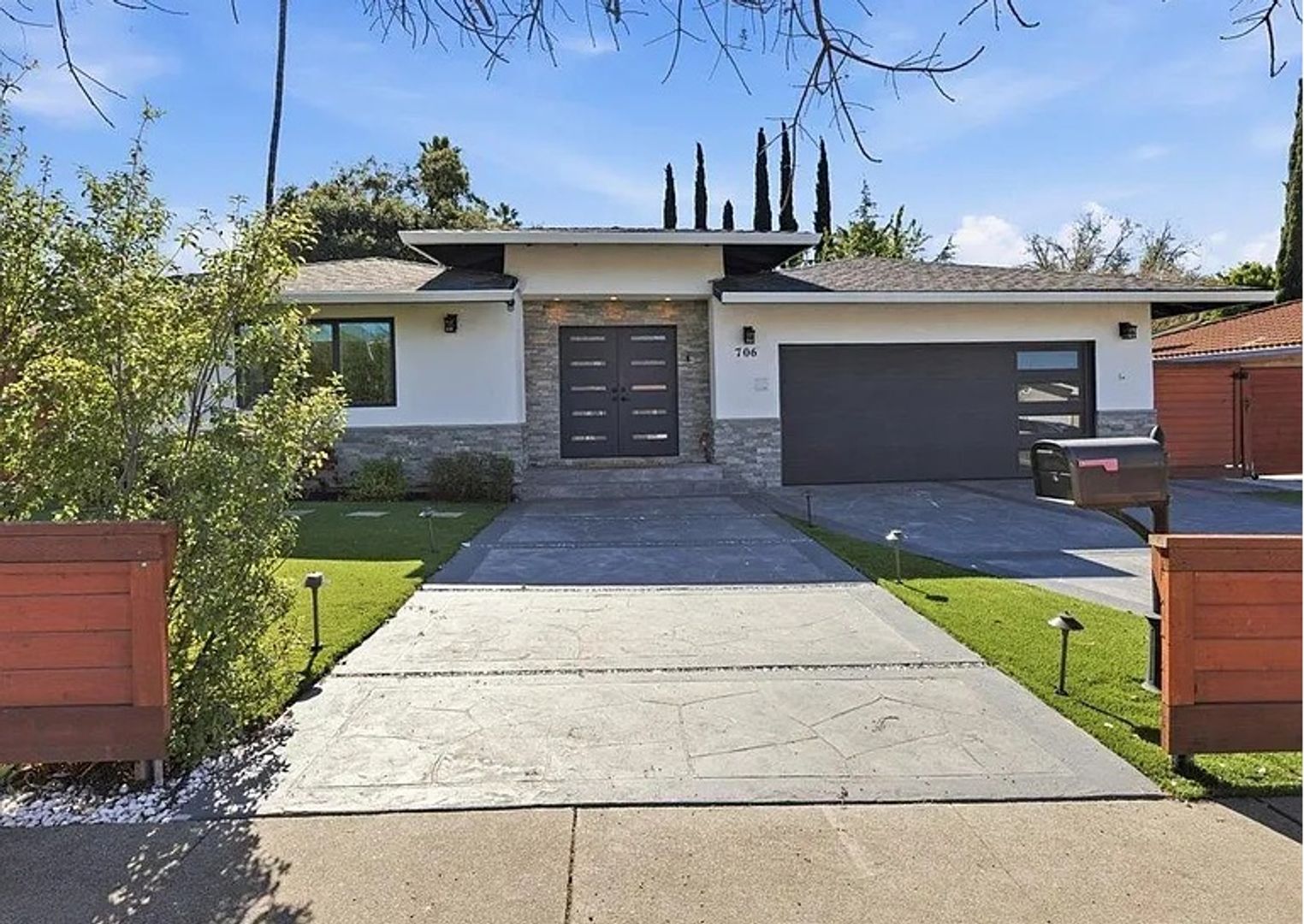 Fremont House: 706 Wisteria Dr.