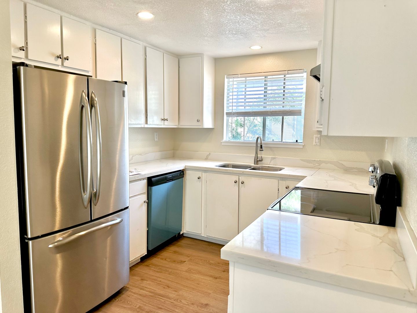 Fremont Condo: 46937 Lundy Ter.
