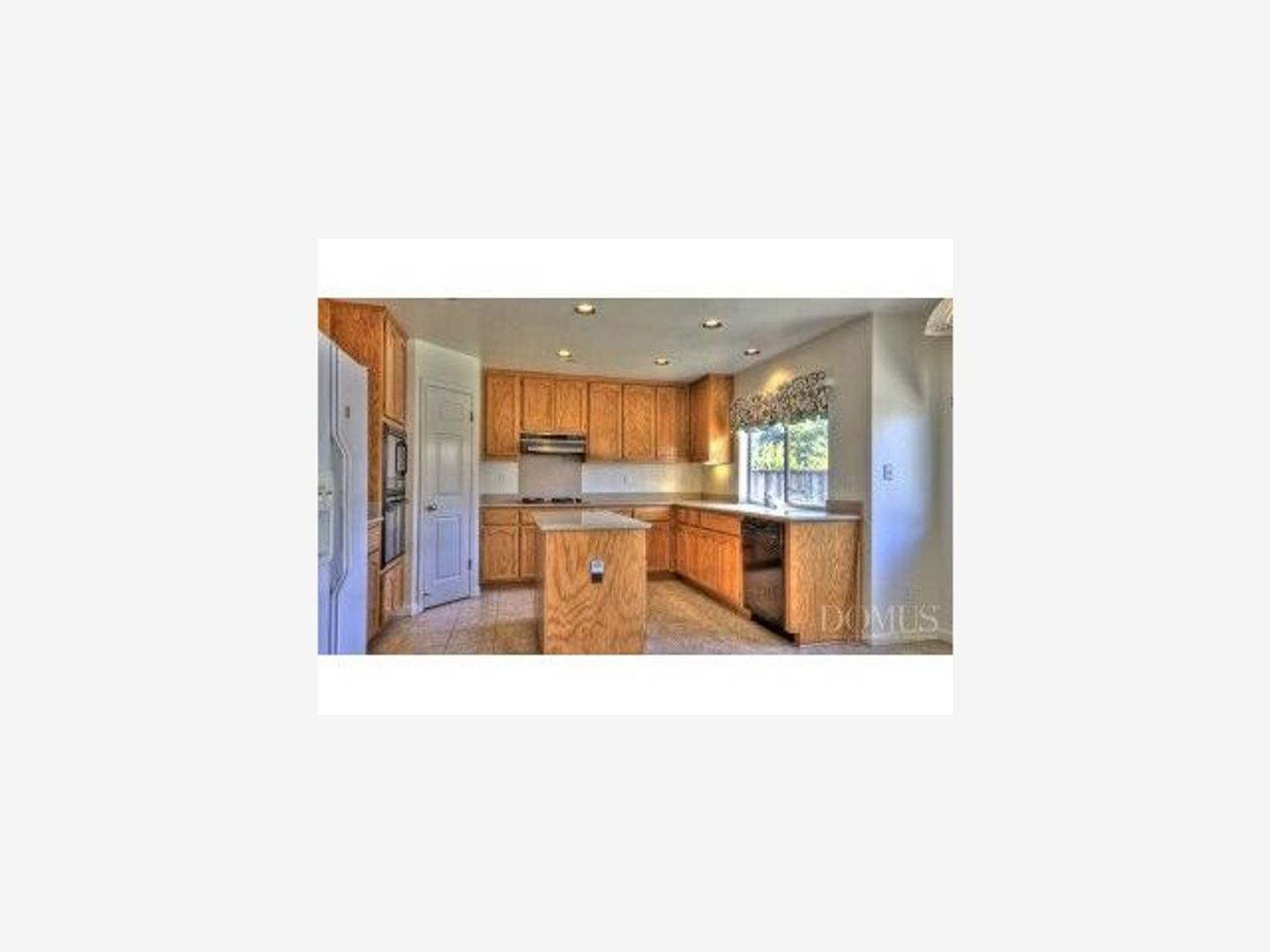 Union City House: 31365 Cape View Dr.