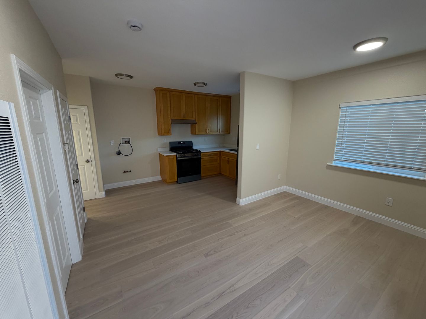 San Leandro Apartment: 985 Williams St.