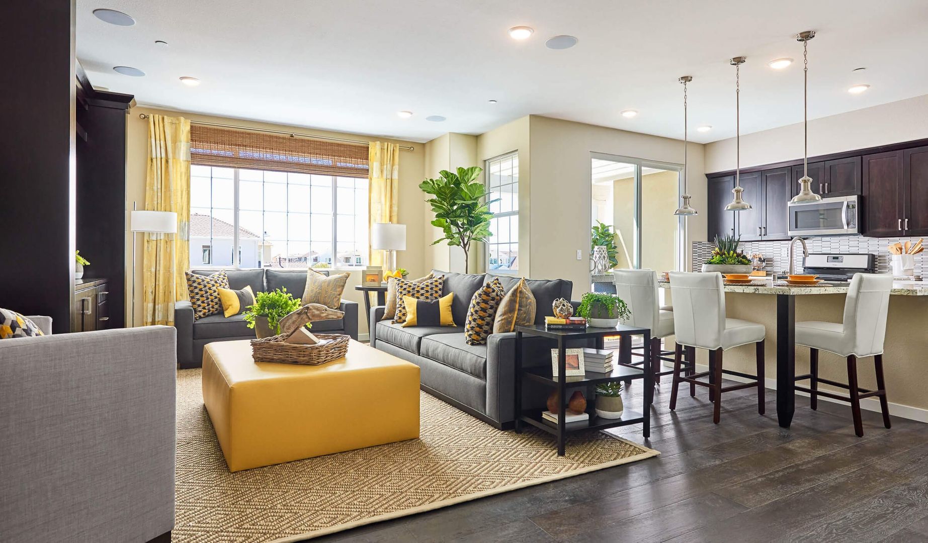 Newark House: 37579 Breakers Road