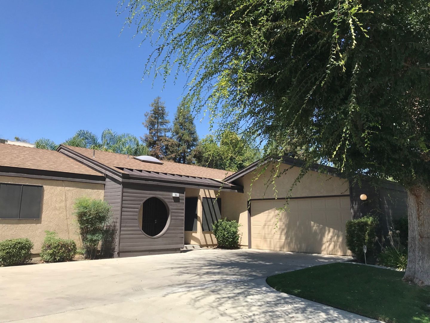 Bakersfield House: 5500 Lennox Avenue #51