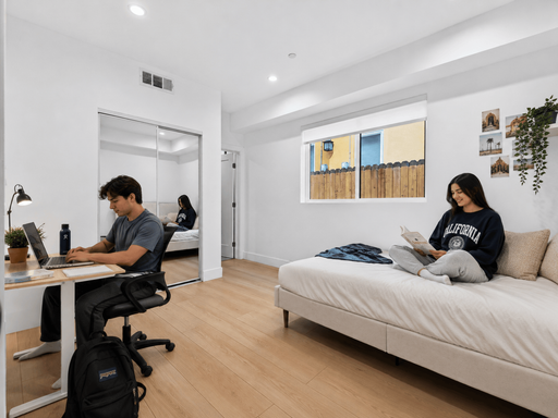 Private Ensuite Room Steps from USC | All Utilities & WiFi Included | Rooftop Deck – photo 1