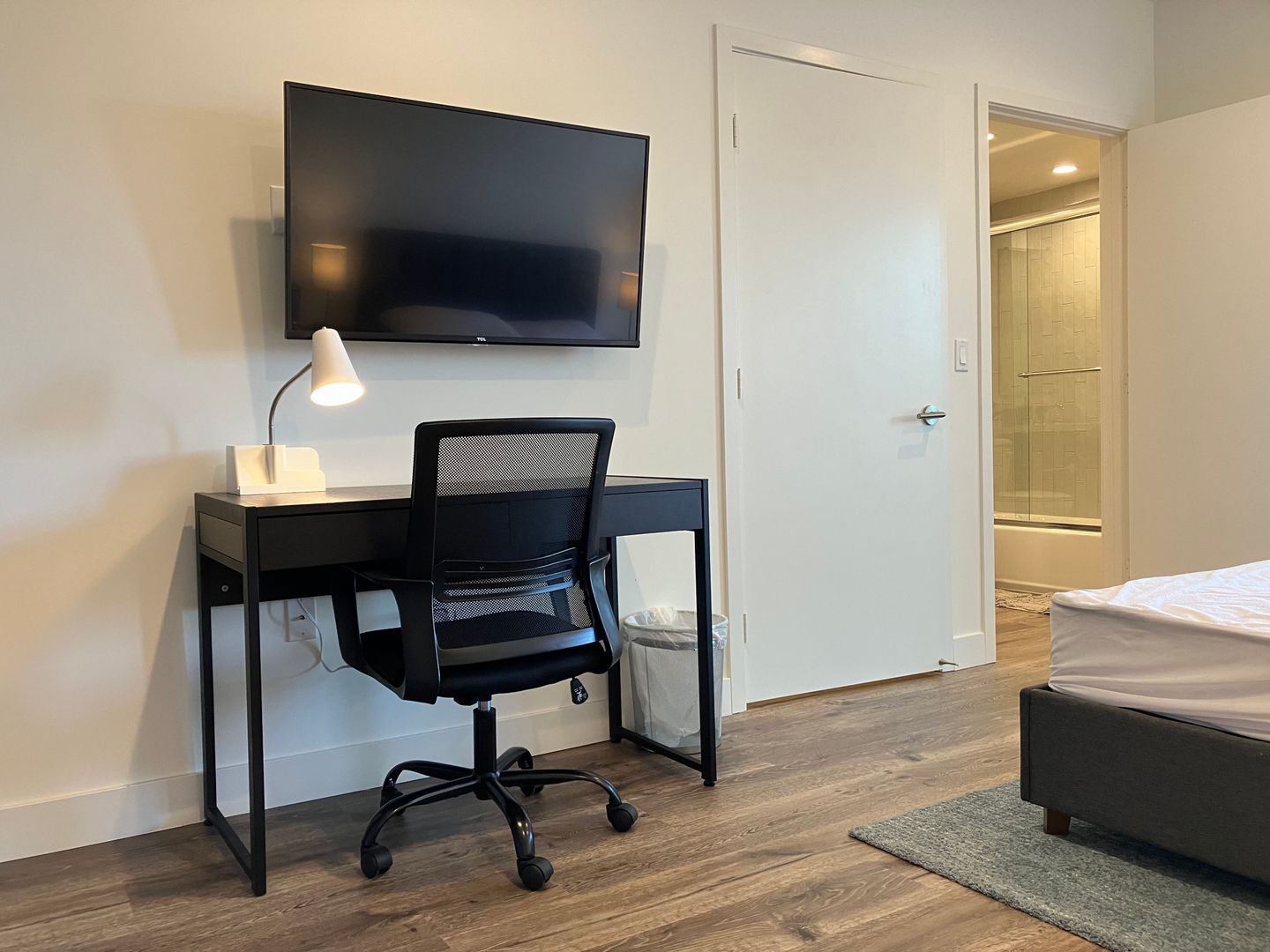 Los Angeles Apartment: 8457 Blackburn Avenue