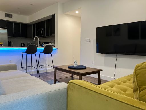 Master Bedroom in Westwood – photo 1
