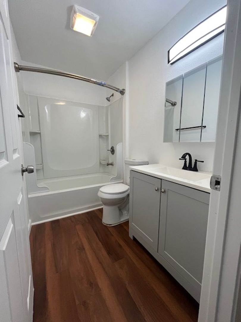 VALLEY VIEW APARTMENTS 4 of 12