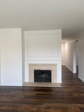 Hillside Park 2 Bed - 1 Bath Apartment Now Available! – photo 1