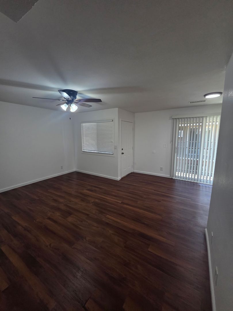 VALLEY VIEW APARTMENTS 9 of 12