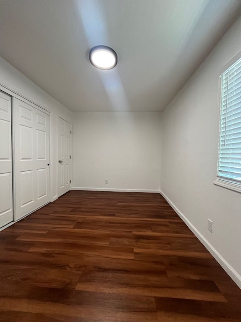 VALLEY VIEW APARTMENTS 12 of 12