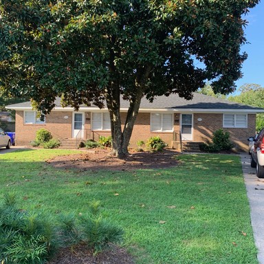 5 blocks from Campus - 5 or 6 person home (rented with the neighboring unit) – photo 1